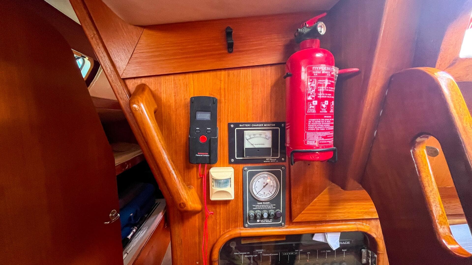 1991 Oyster Lightwave 48