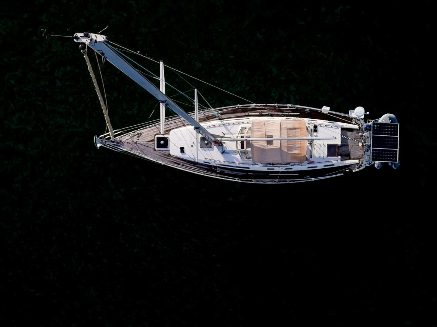 1991 Oyster Lightwave 48