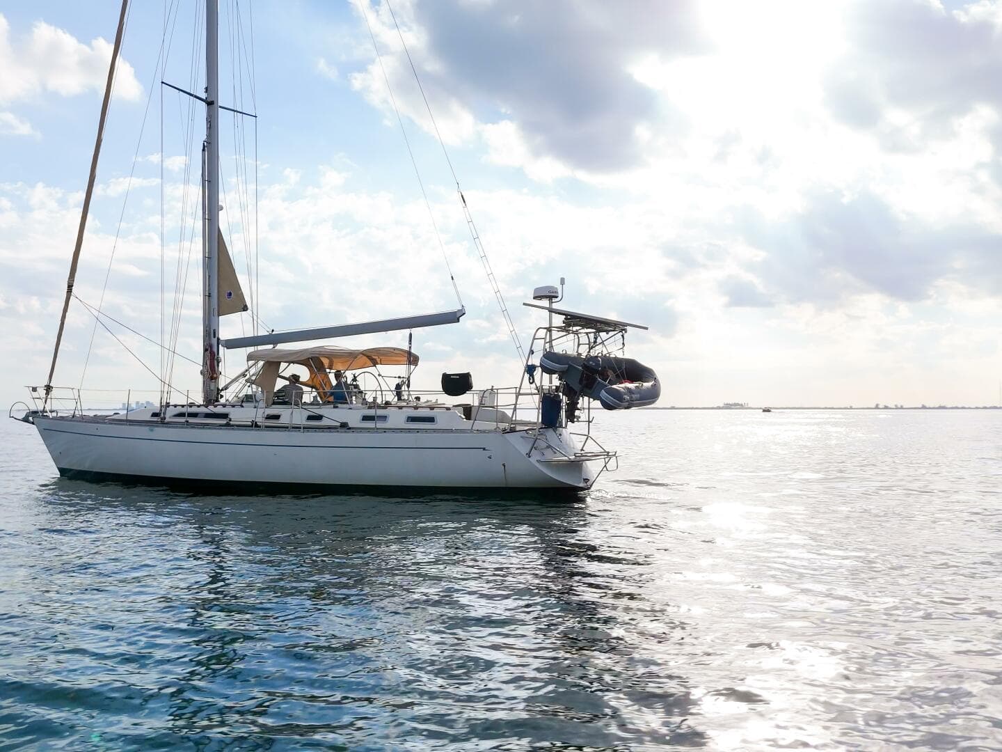 1991 Oyster Lightwave 48