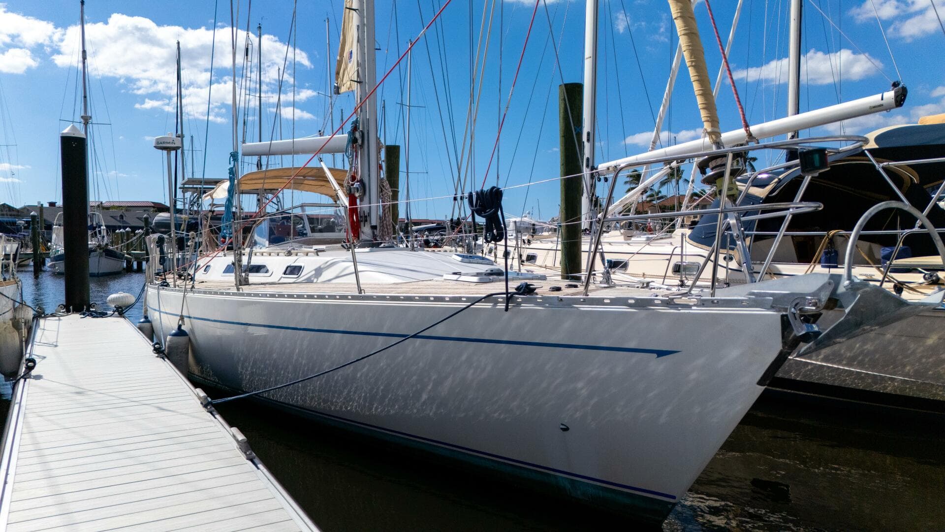 1991 Oyster Lightwave 48