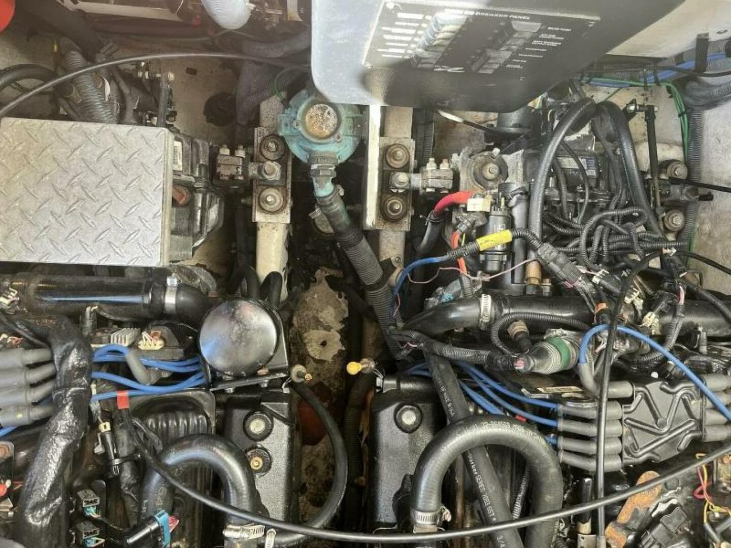 2005 Sea Ray 320 Sundancer