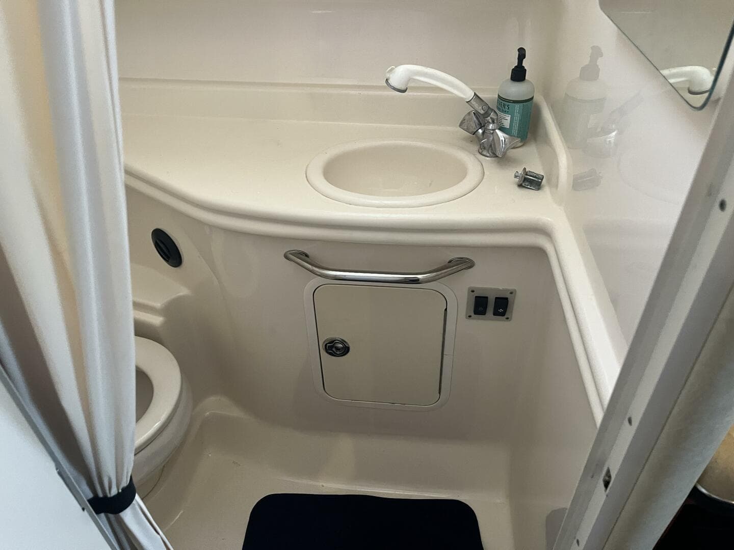 2005 Sea Ray 320 Sundancer