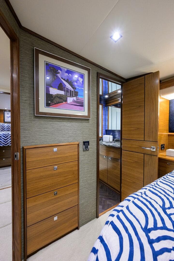2023 Viking 64 Convertible - Stateroom