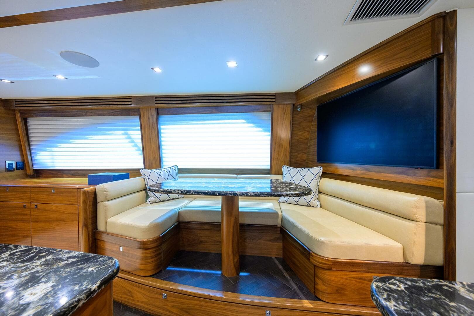 2023 Viking 64 Convertible - Dinette