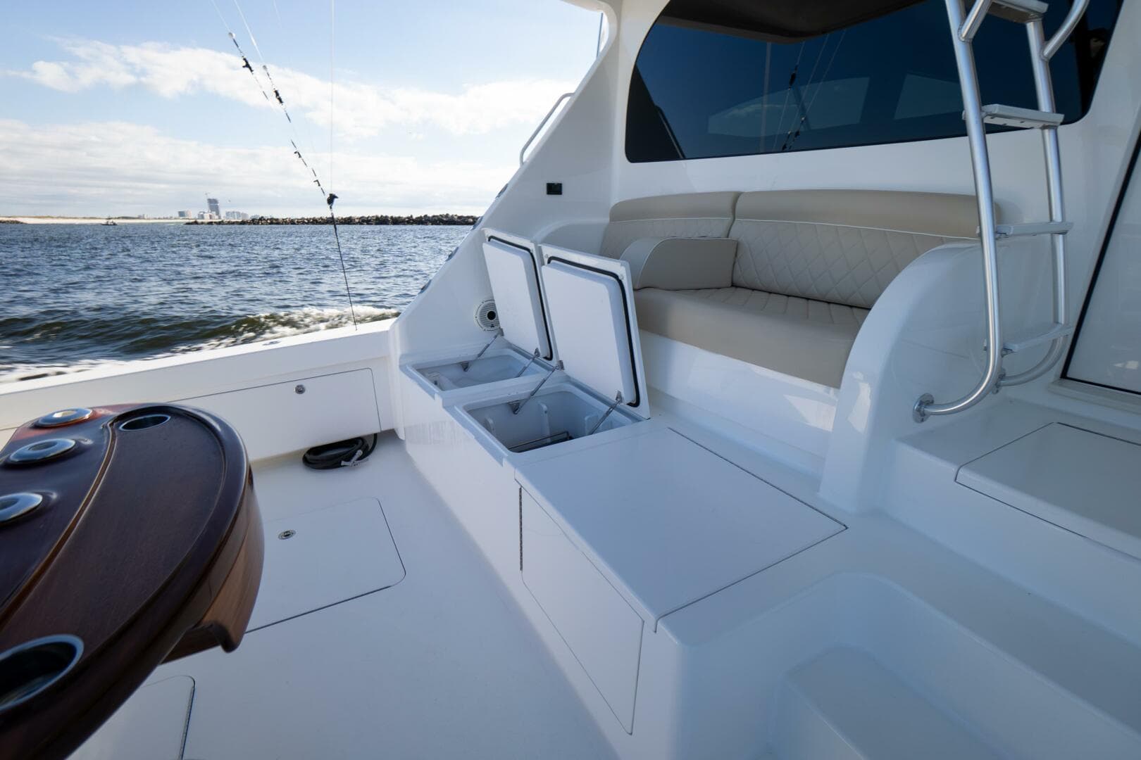 2021 72 Viking EB Our Trade Cockpit (5)