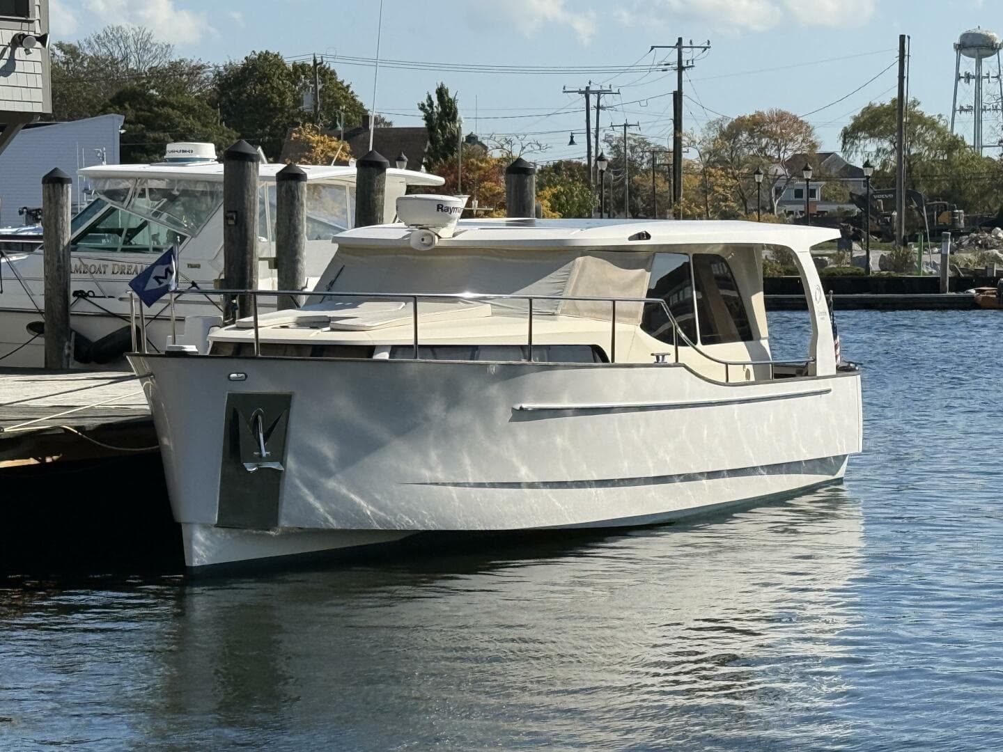 2013 Greenline 33