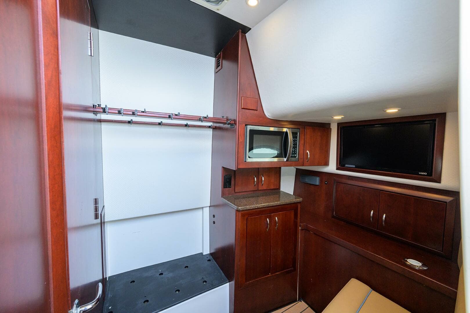 2018 Buddy Davis 42 Center Console - Cabin