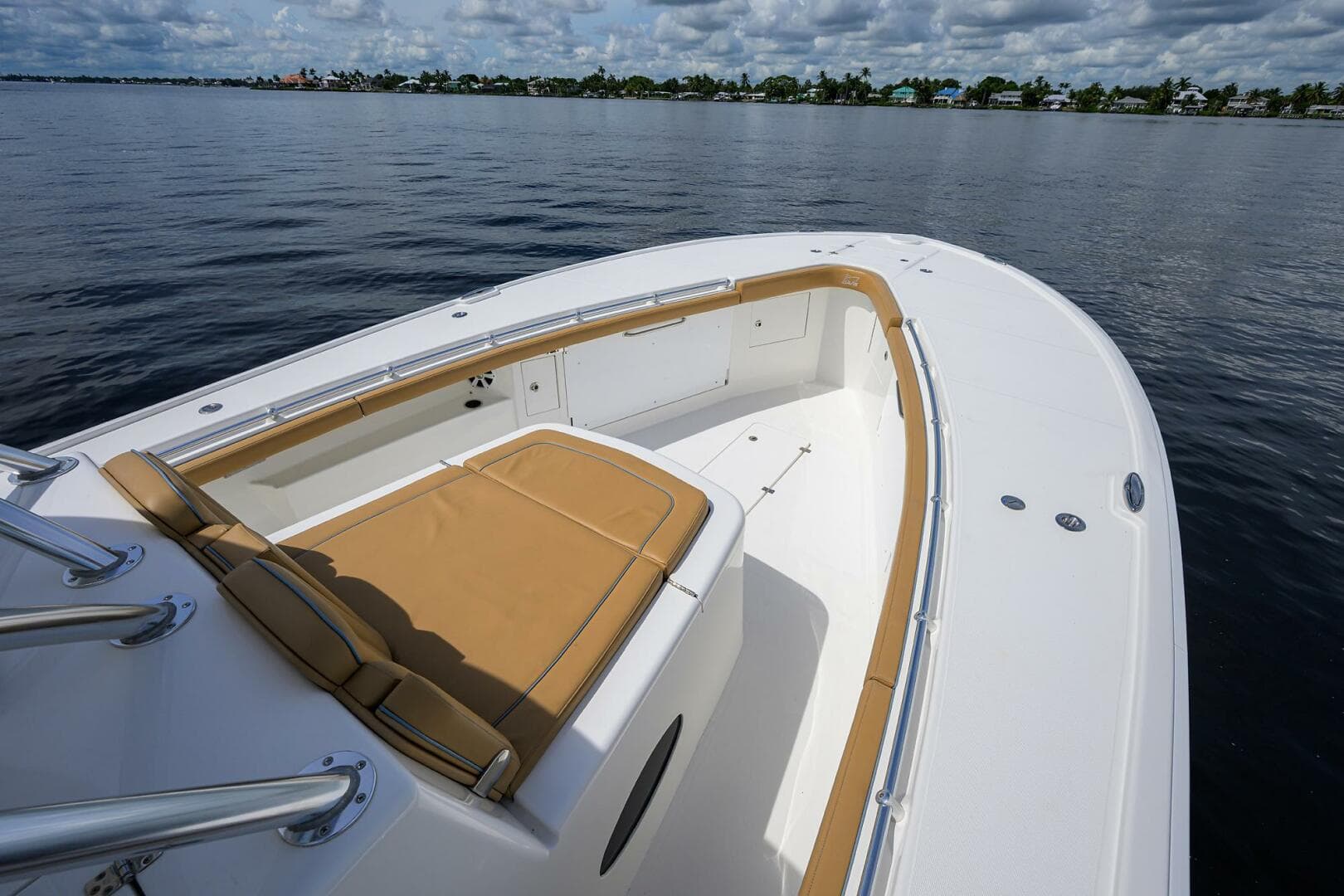 2018 Buddy Davis 42 Center Console - Bow, Forward Seating