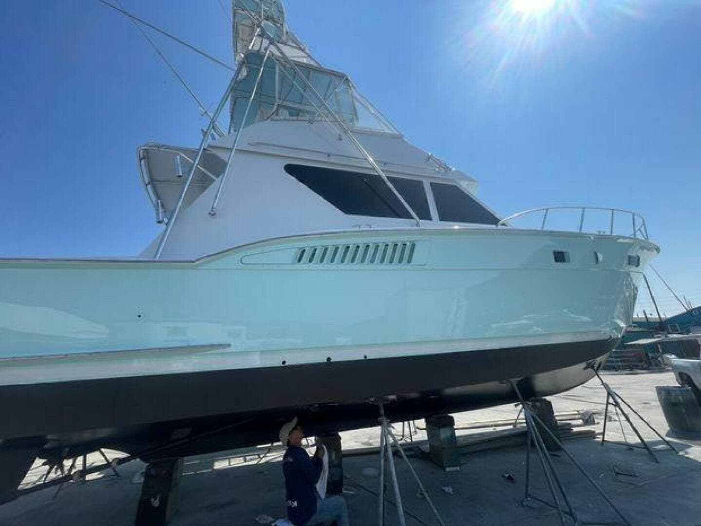 1990 Hatteras 45 Convertible