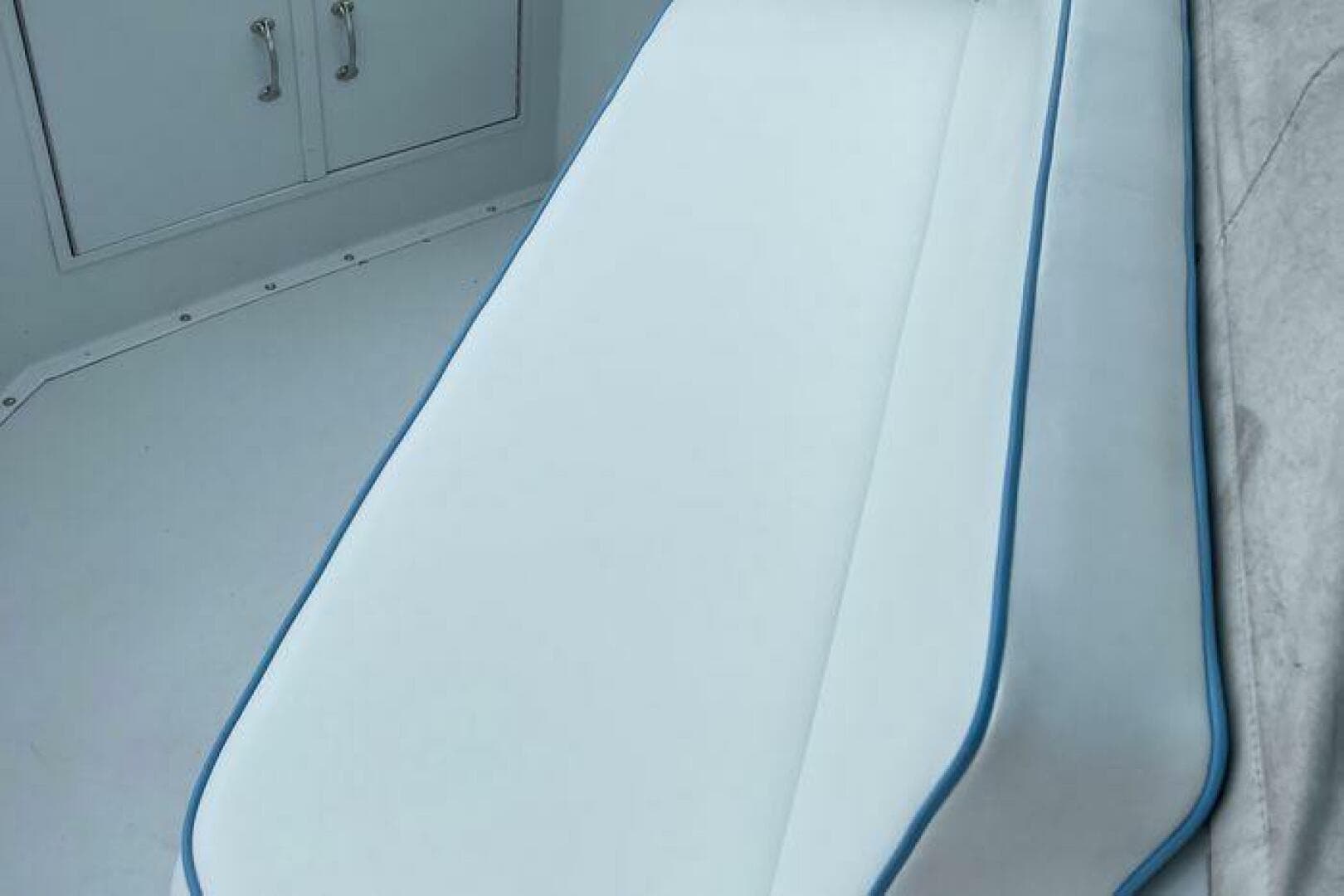 1990 Hatteras 45 Convertible