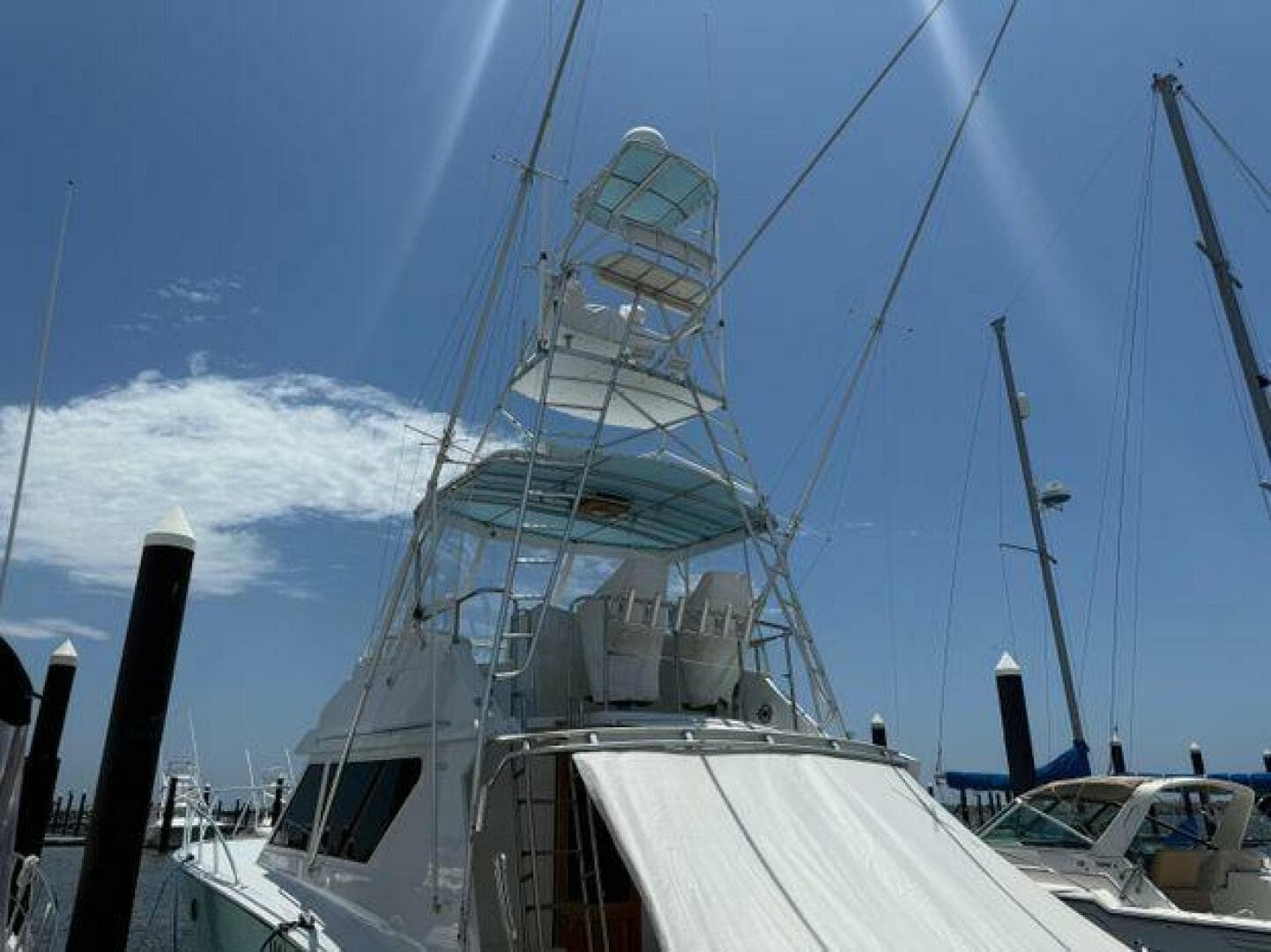 1990 Hatteras 45 Convertible
