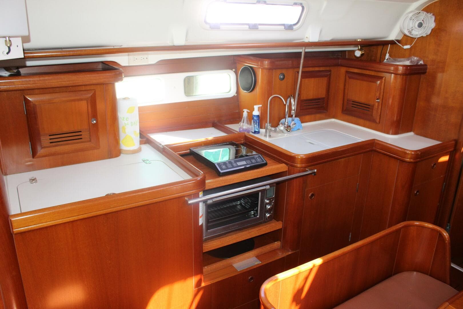2001 Beneteau 411