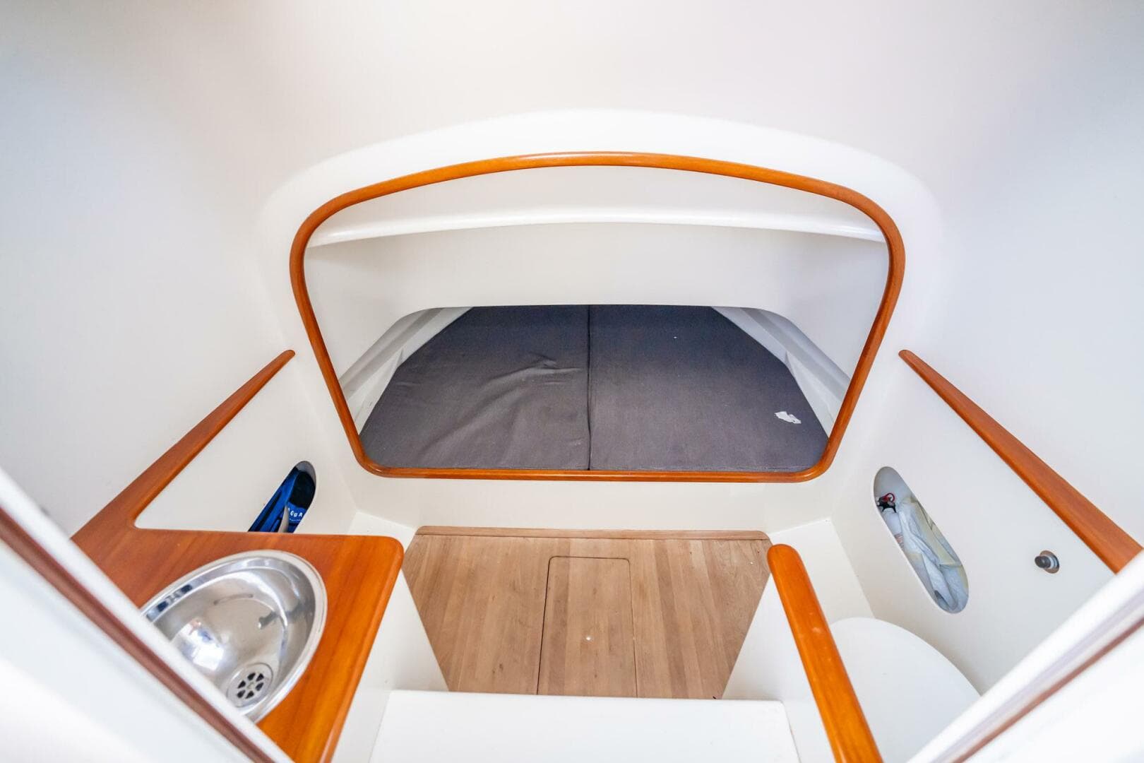 2003 Gamefisherman 34 Express