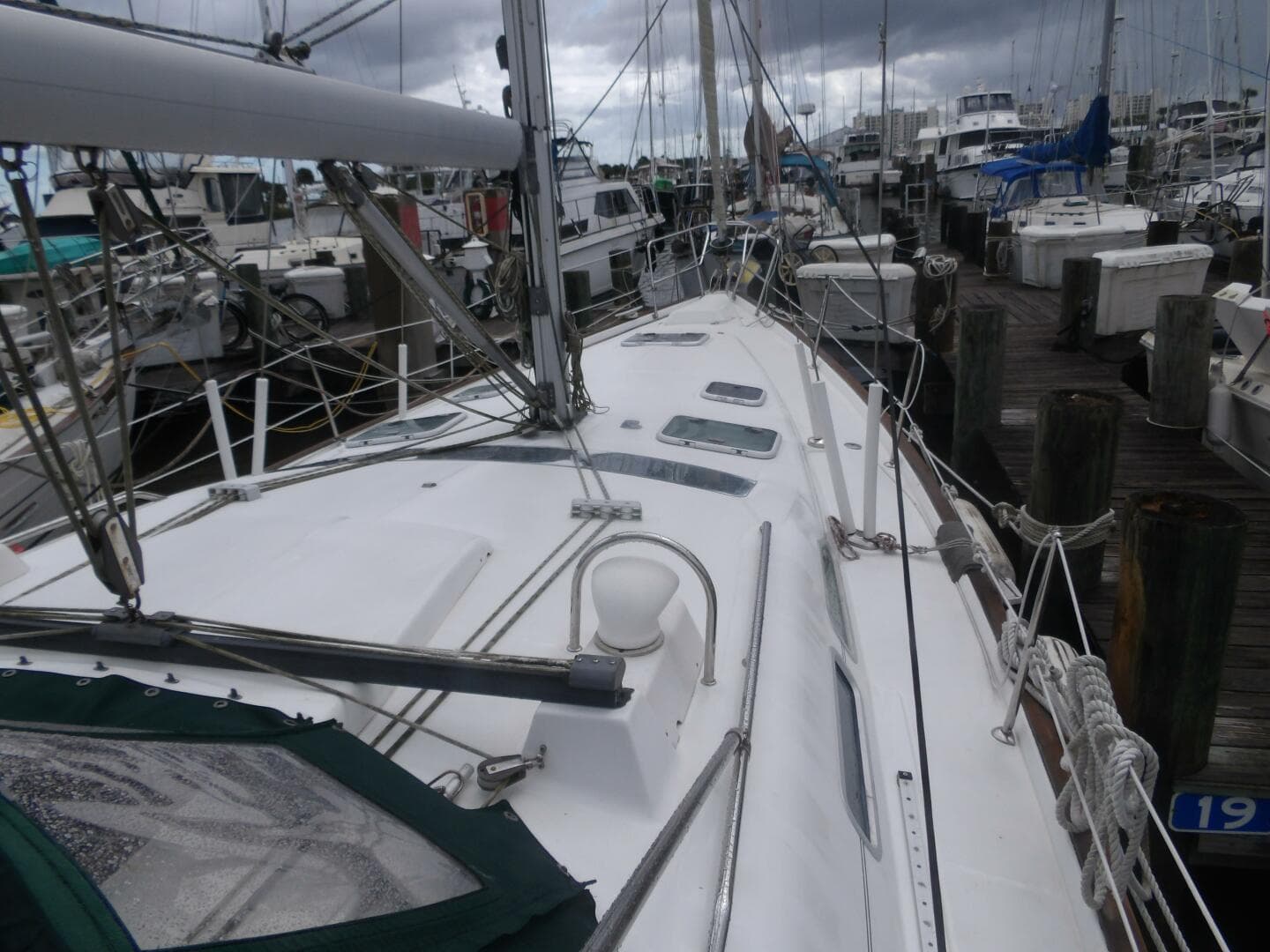 2004 Beneteau 423