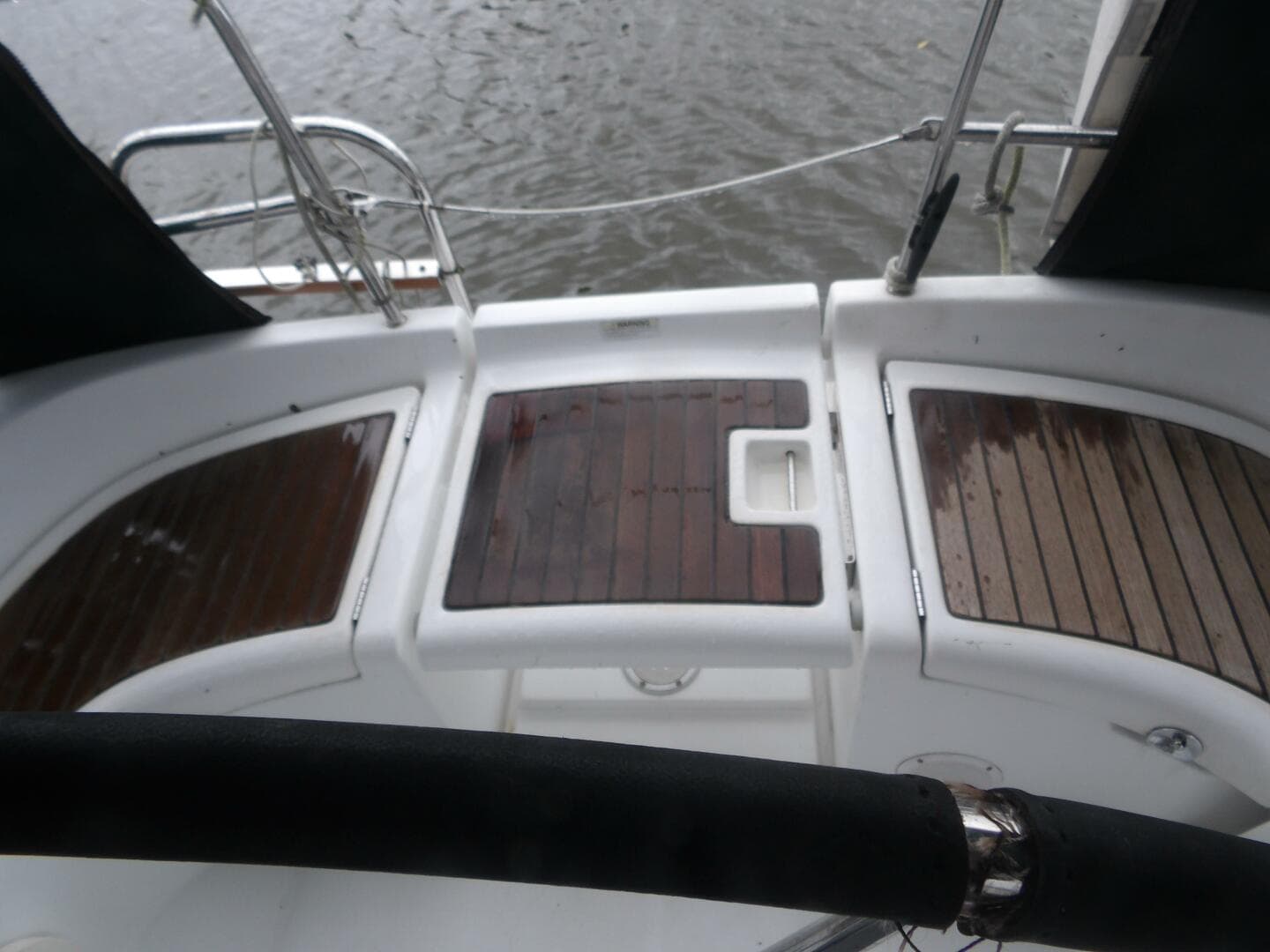 2004 Beneteau 423