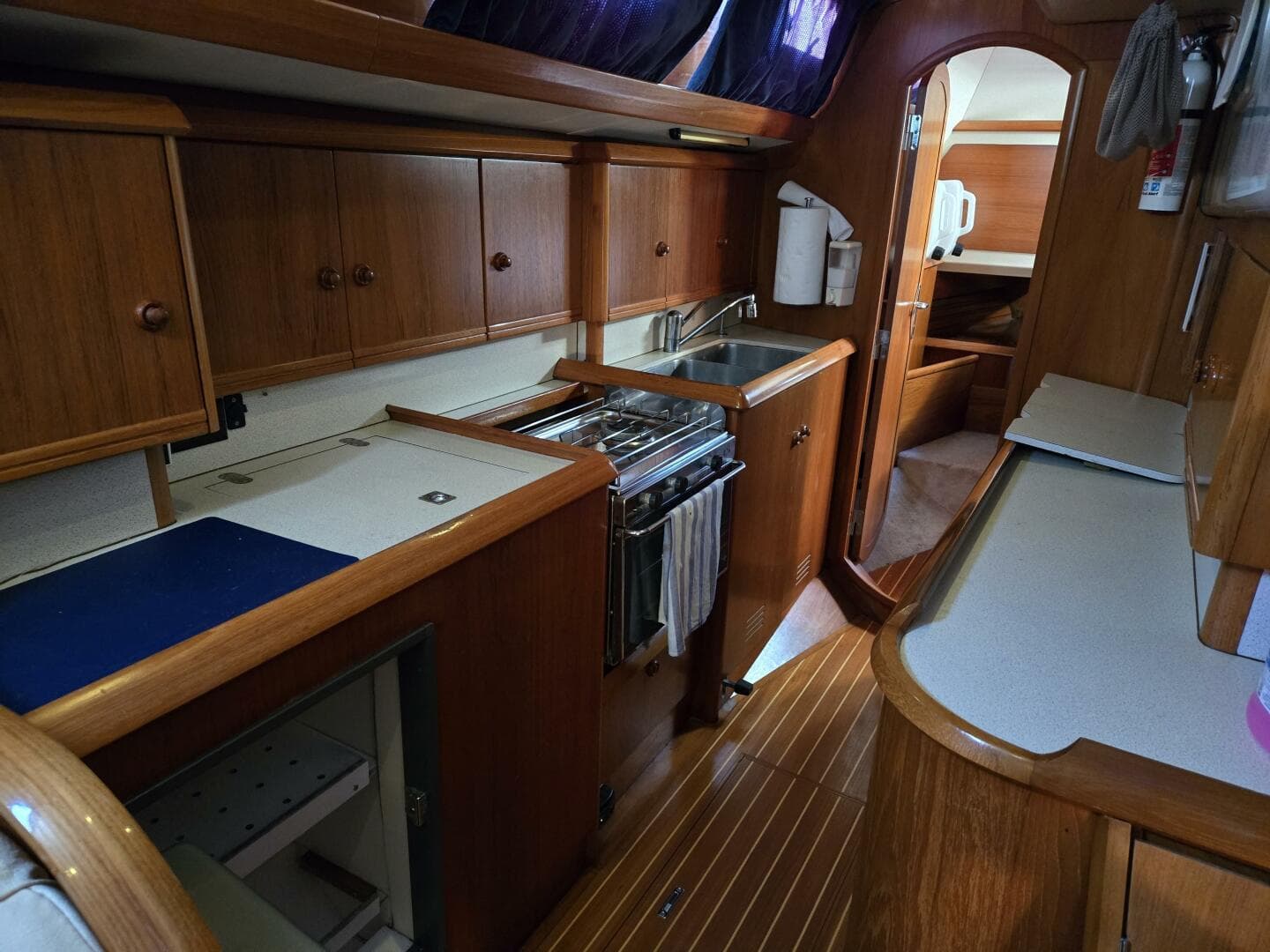 1998 Jeanneau Sun Odyssey 42 Atlantic Cruiser