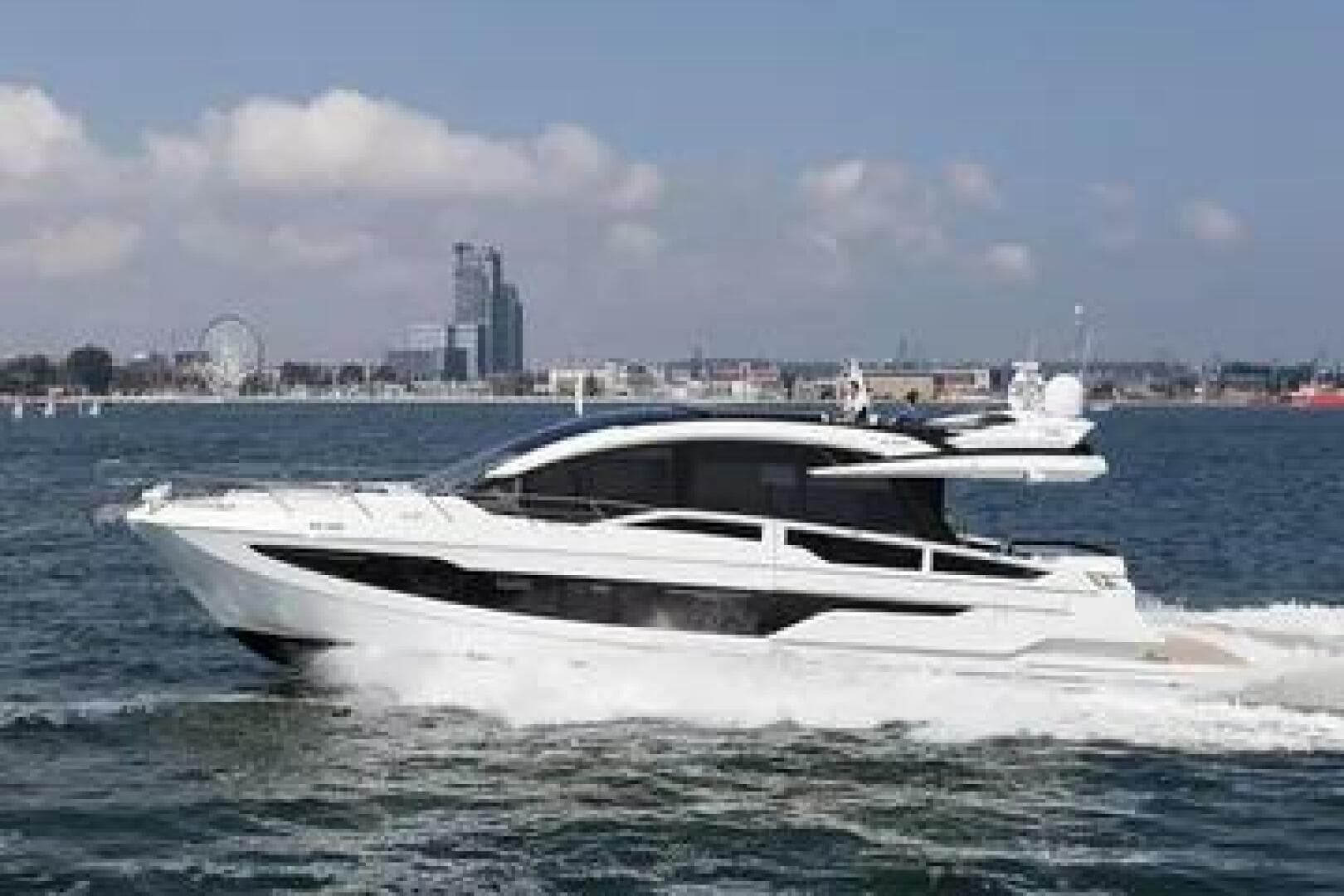 2019 Galeon 650 Sky