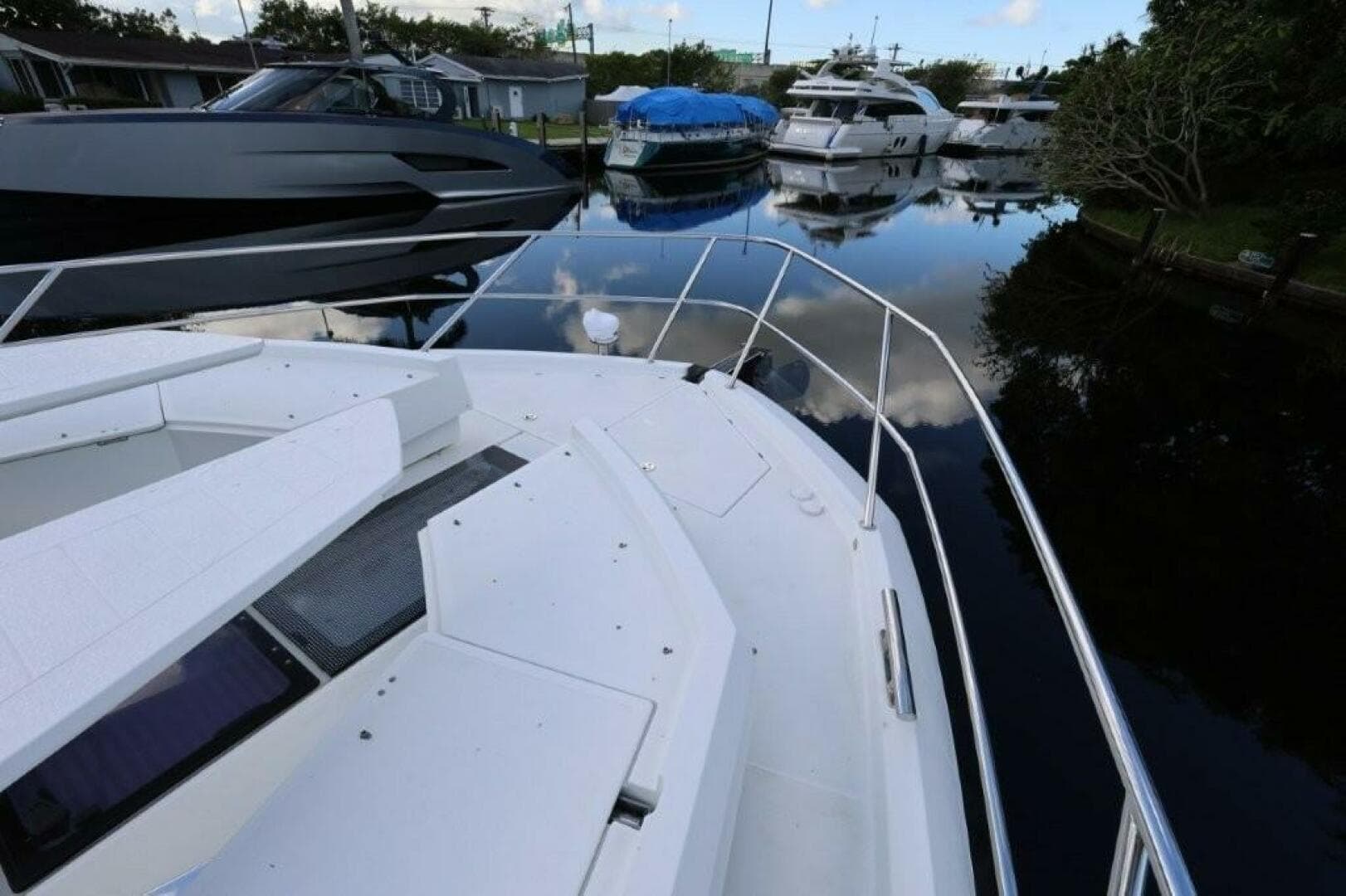 2019 Galeon 650 Sky
