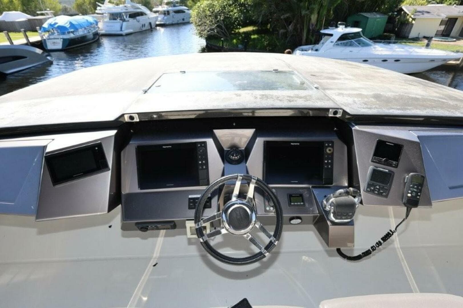 2019 Galeon 650 Sky
