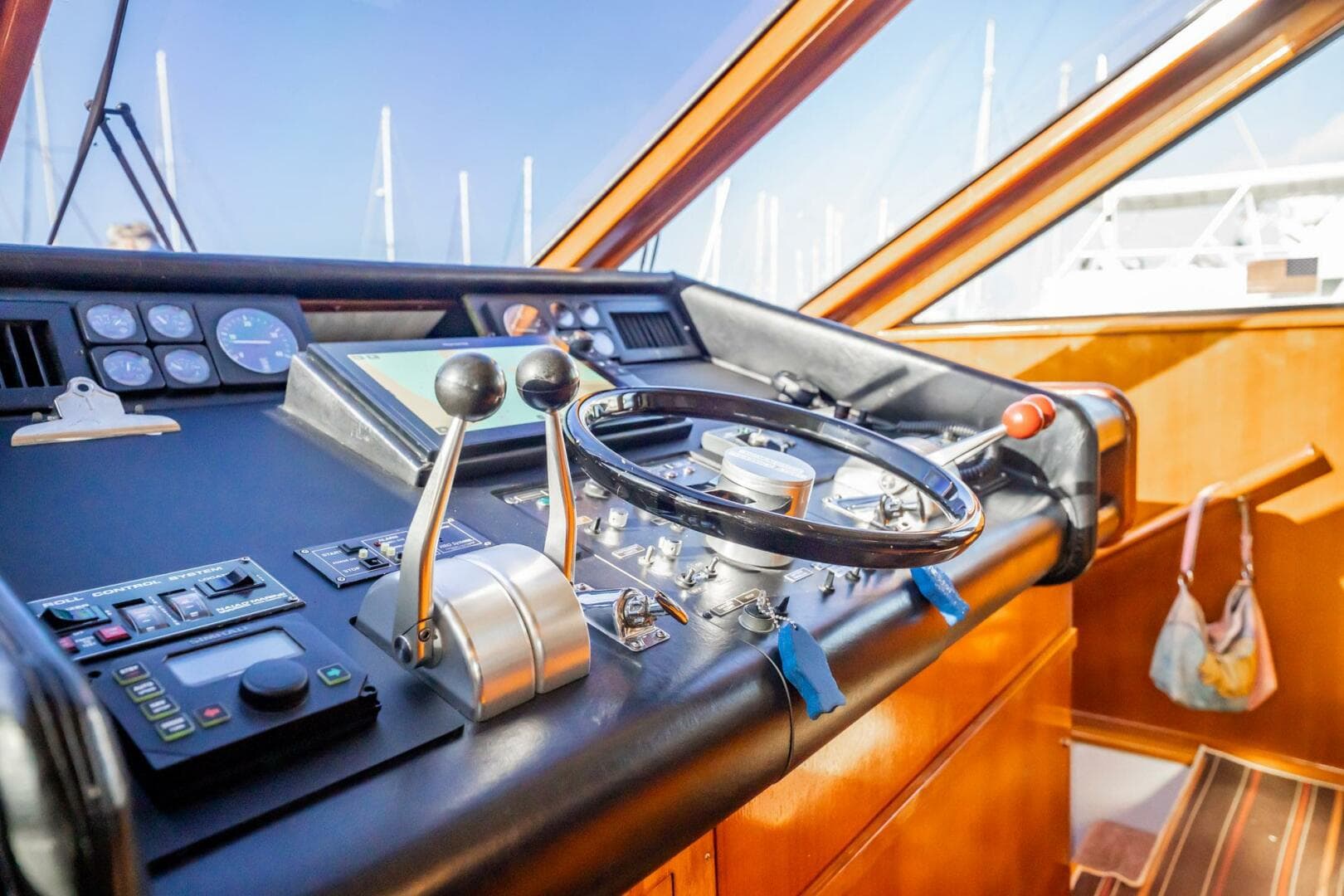 1989 Viking 63 Motor Yacht