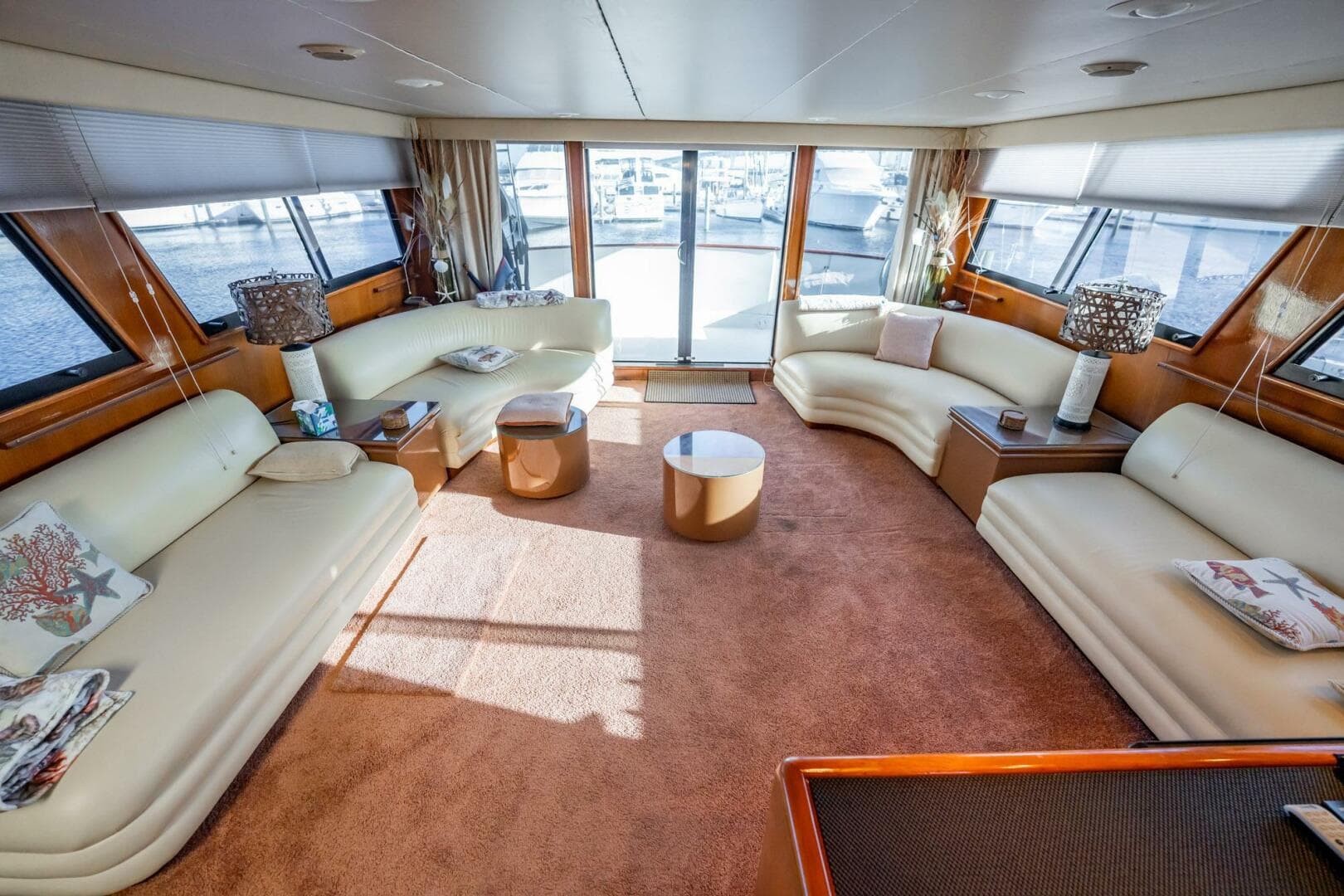1989 Viking 63 Motor Yacht