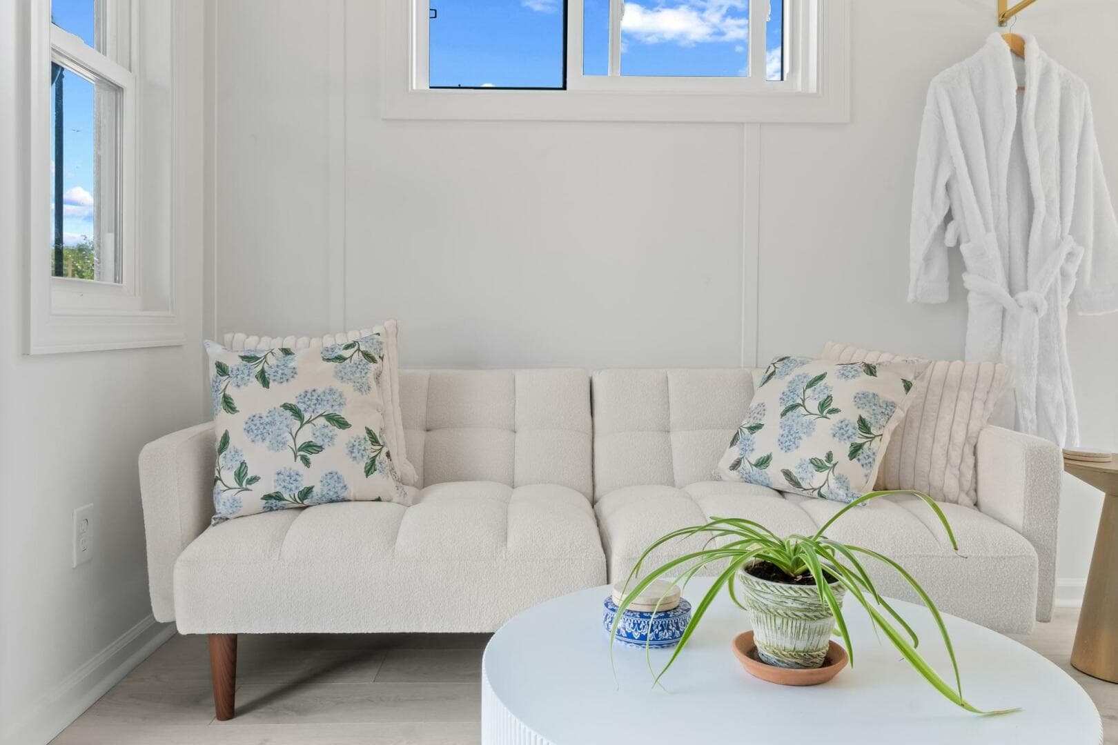 2026 Custom Hanks 26 Houseboat