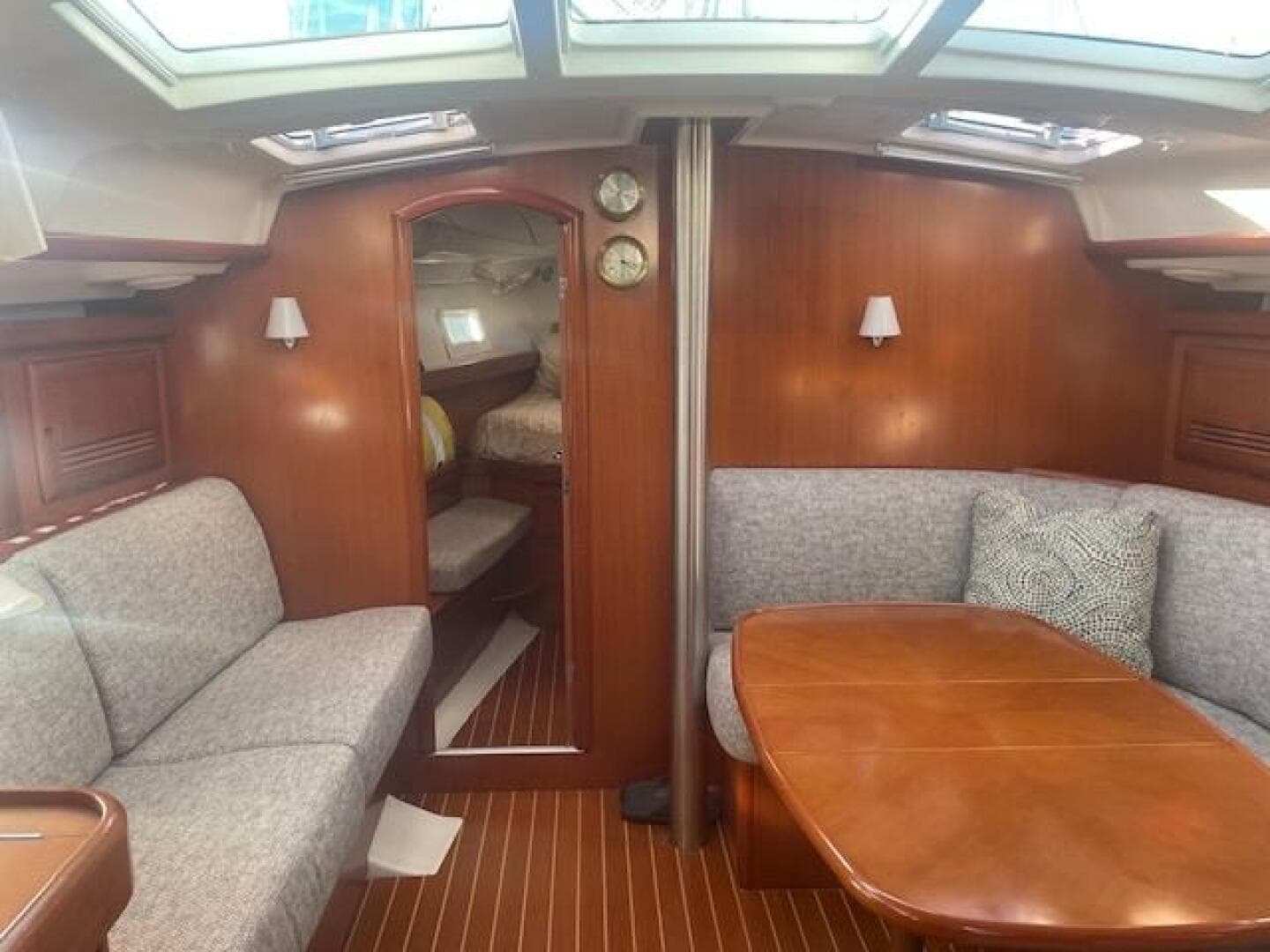 2006 Beneteau 423