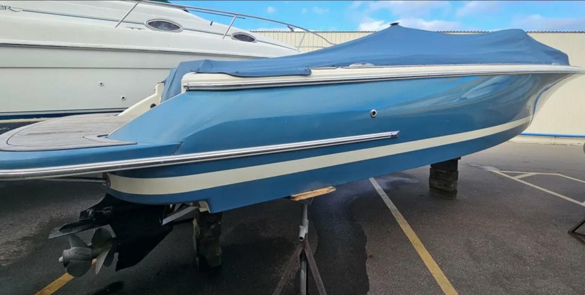 2011 Chris-Craft 25 Launch