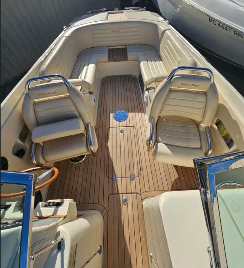 2011 Chris-Craft 25 Launch