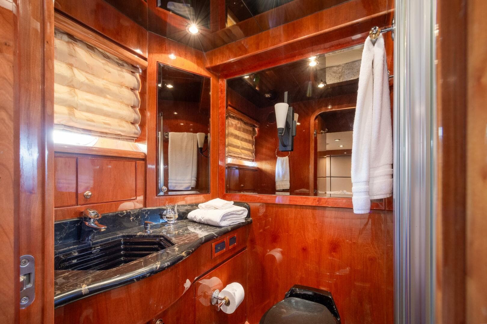 2003 Hargrave Skylounge