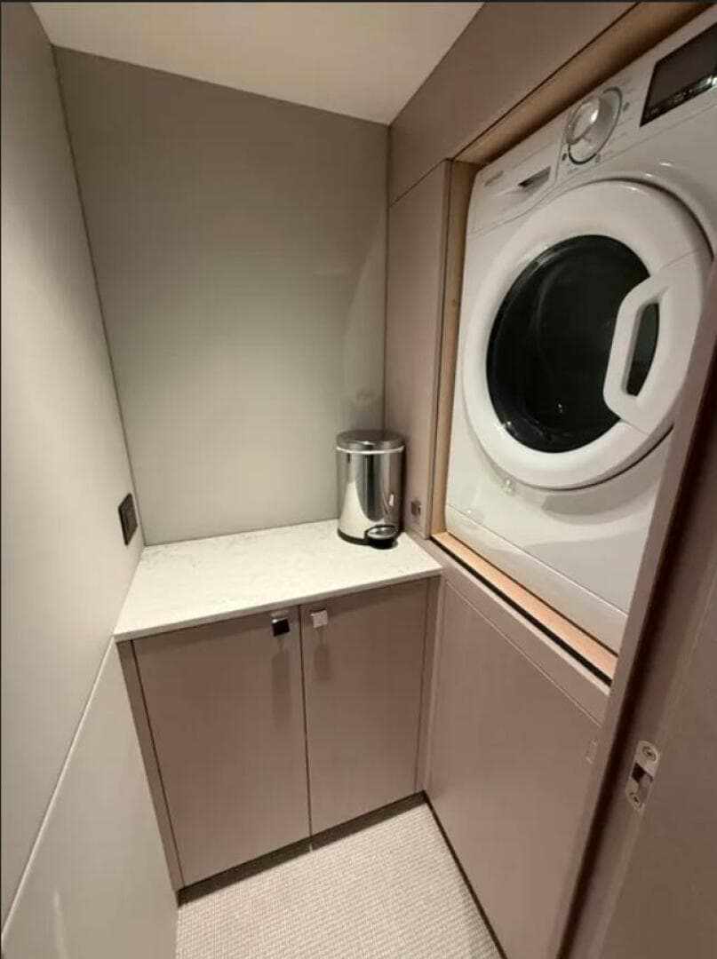 2025 Sunseeker 55 Predator