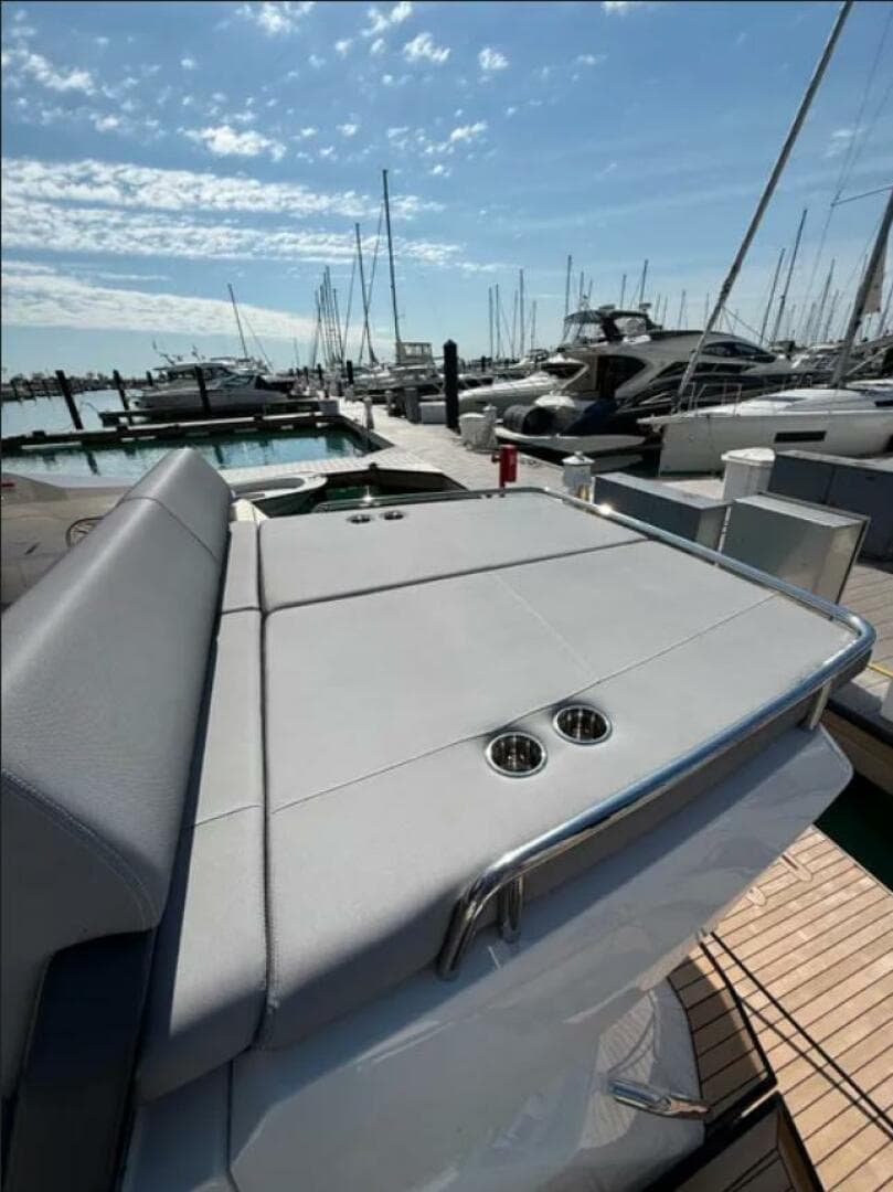 2025 Sunseeker 55 Predator