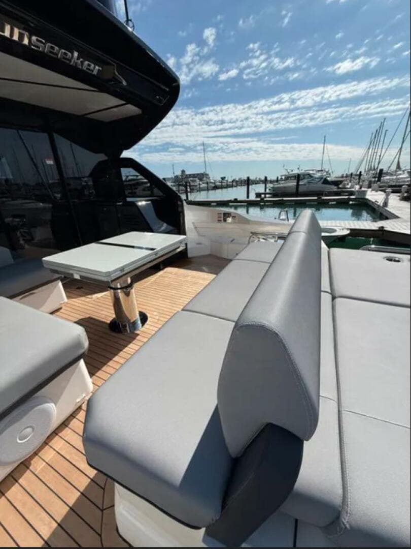 2025 Sunseeker 55 Predator