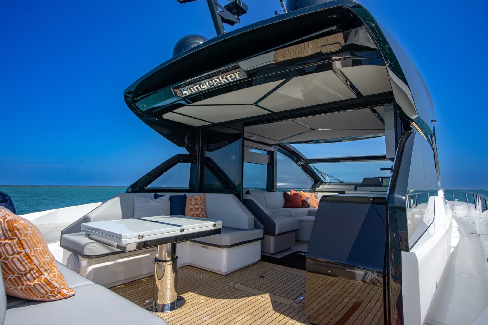 2025 Sunseeker 55 Predator