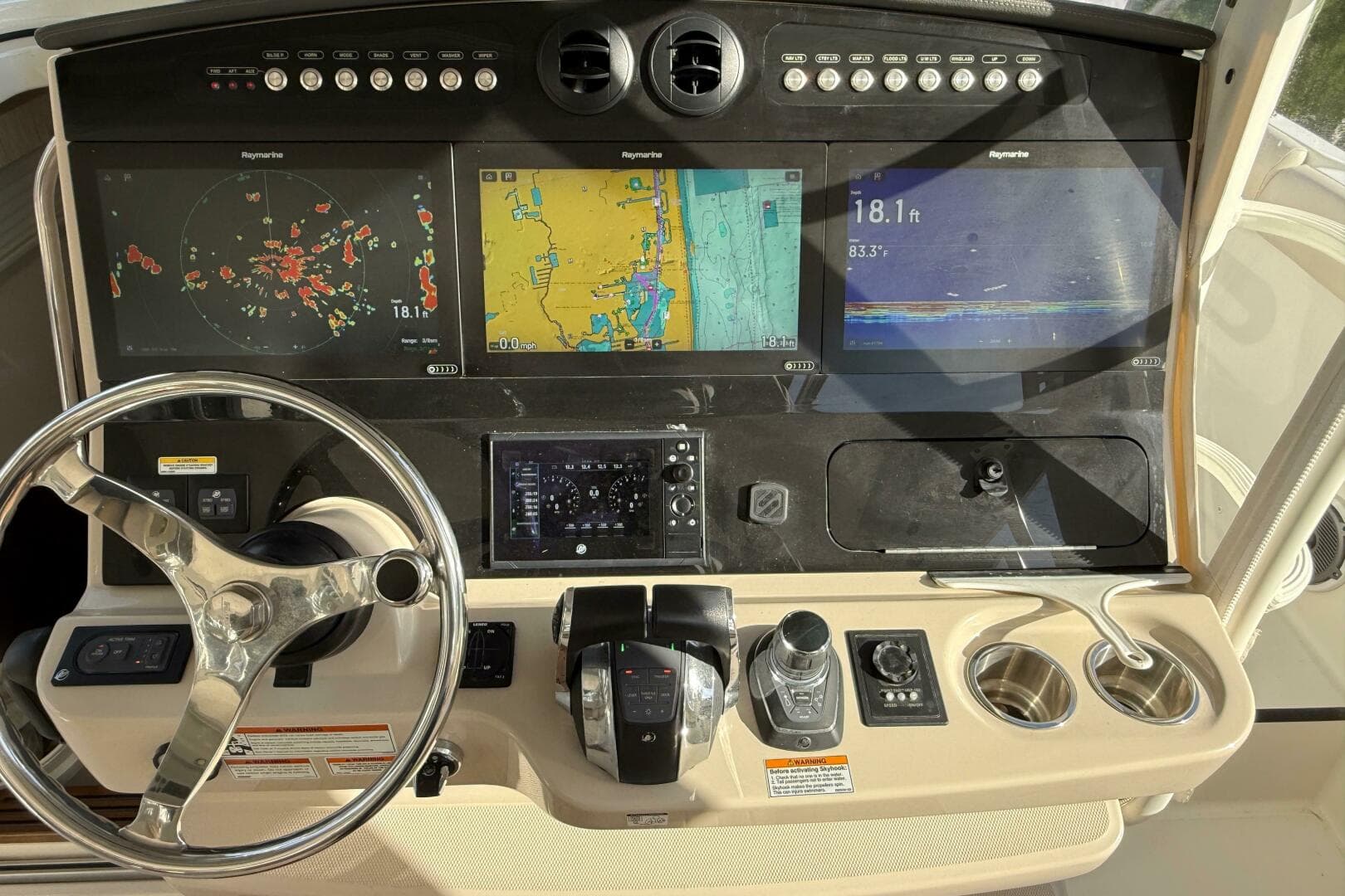 2020 Boston Whaler 420 Outrage