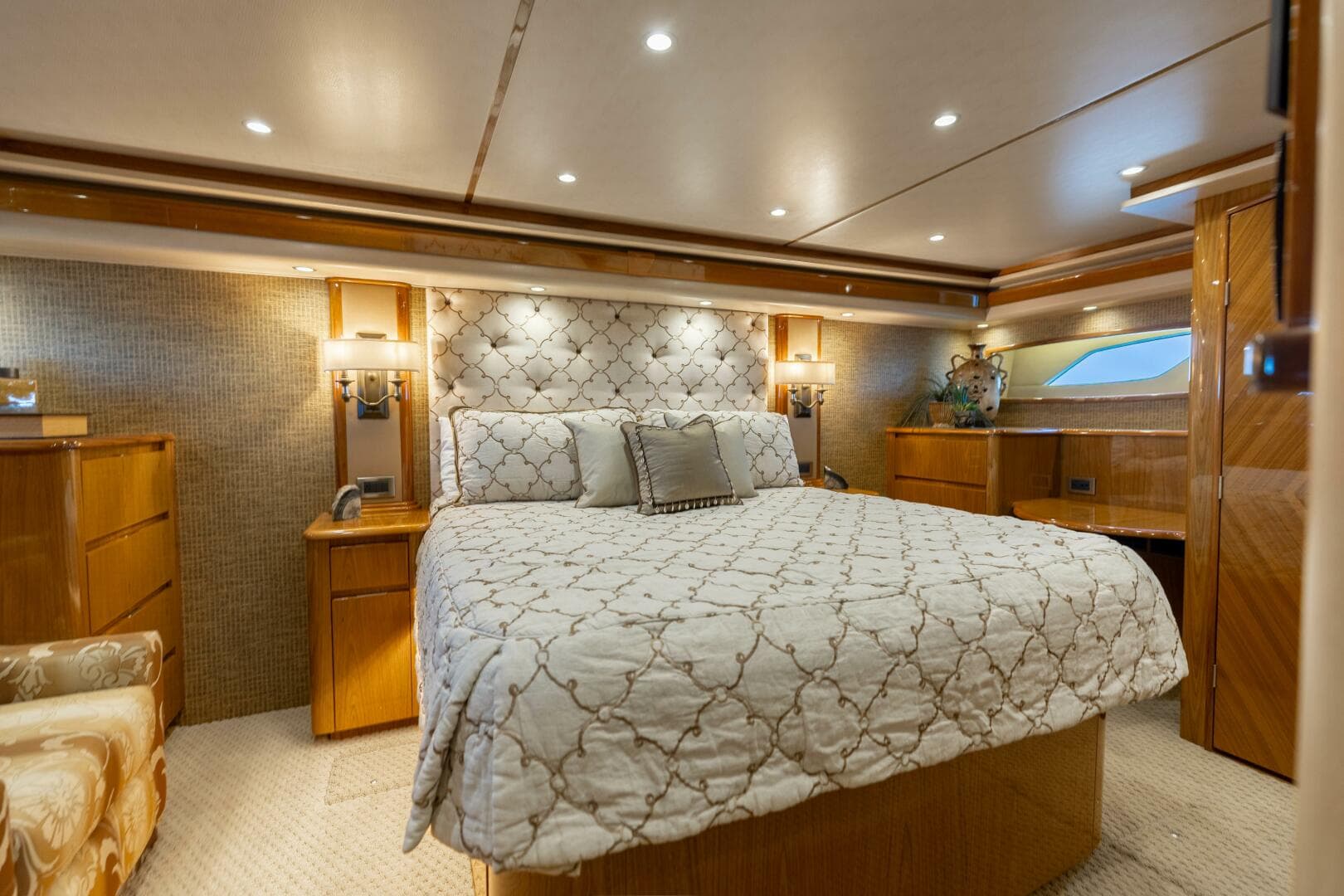 2013 Viking 76 Convertible- REEL FIRE- Master Stateroom