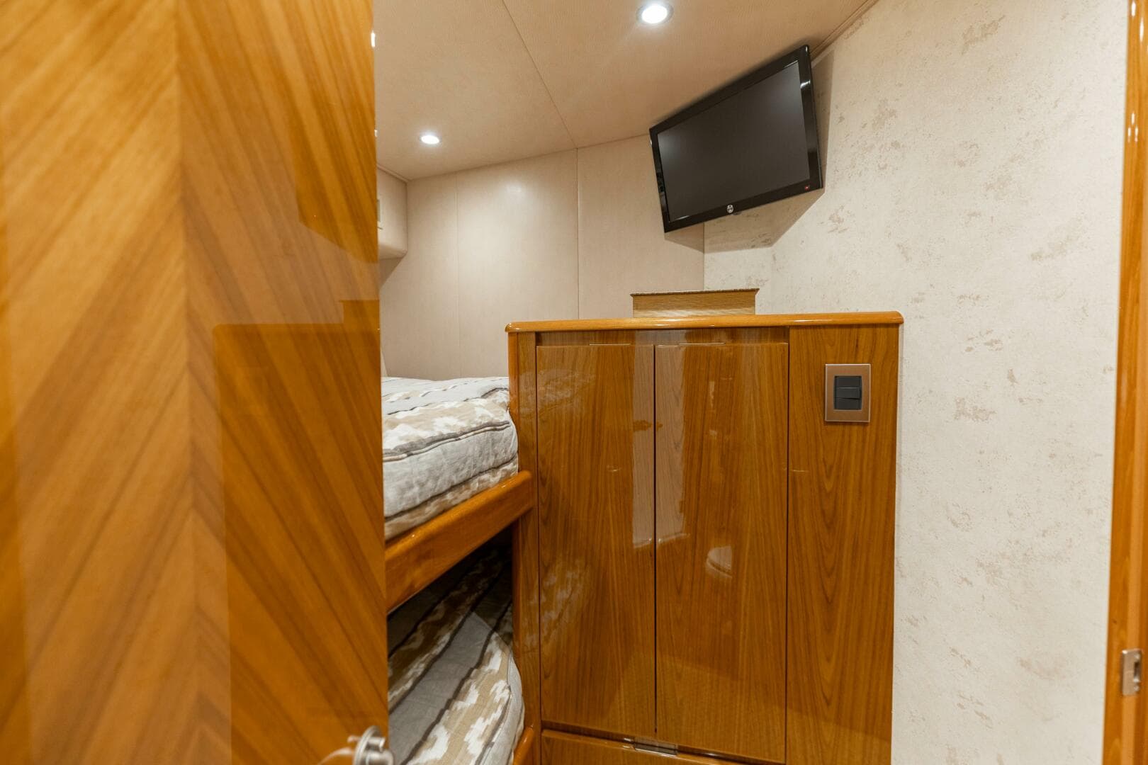 2013 Viking 76 Convertible- REEL FIRE-Port Forward Stateroom