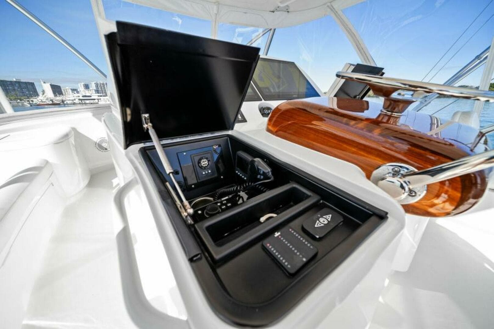 2016 Viking 55 Convertible DONE PICKIN