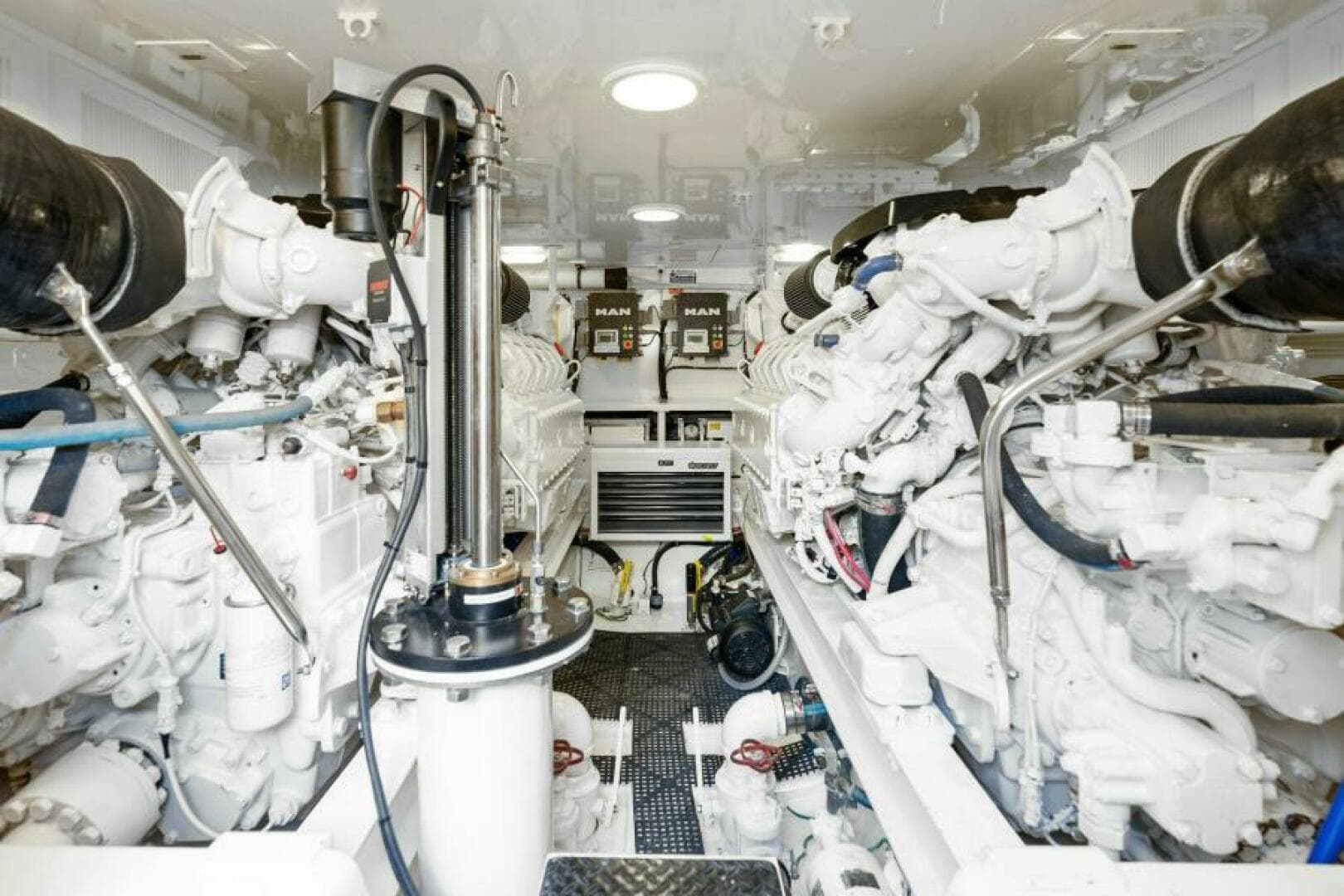 2016 Viking 55 Convertible DONE PICKIN