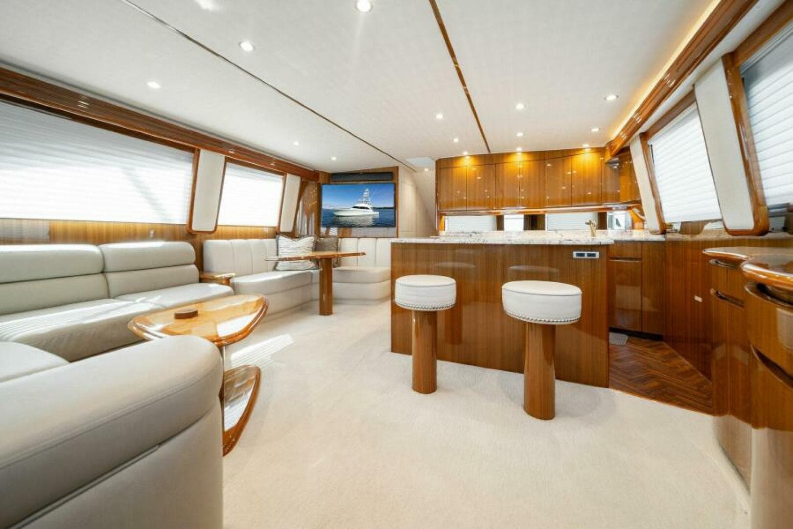 2016 Viking 55 Convertible DONE PICKIN