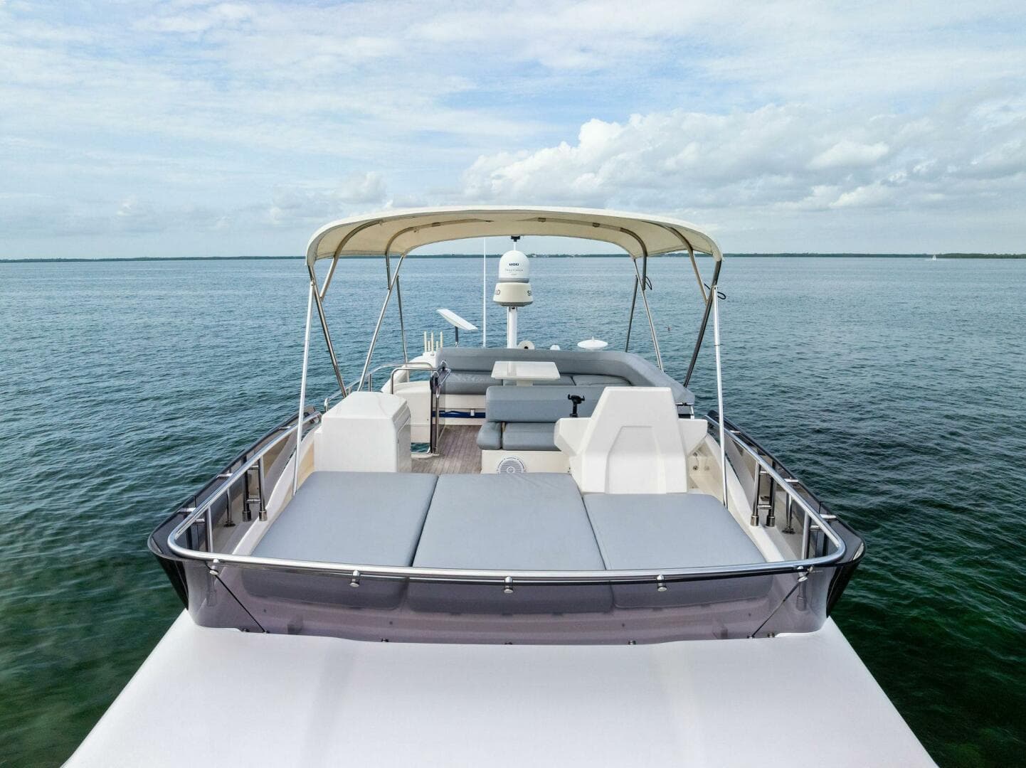 2018 Ferretti Yachts 800
