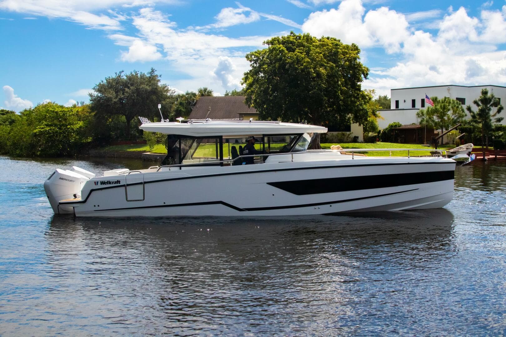 2025 Wellcraft 38 Explorer