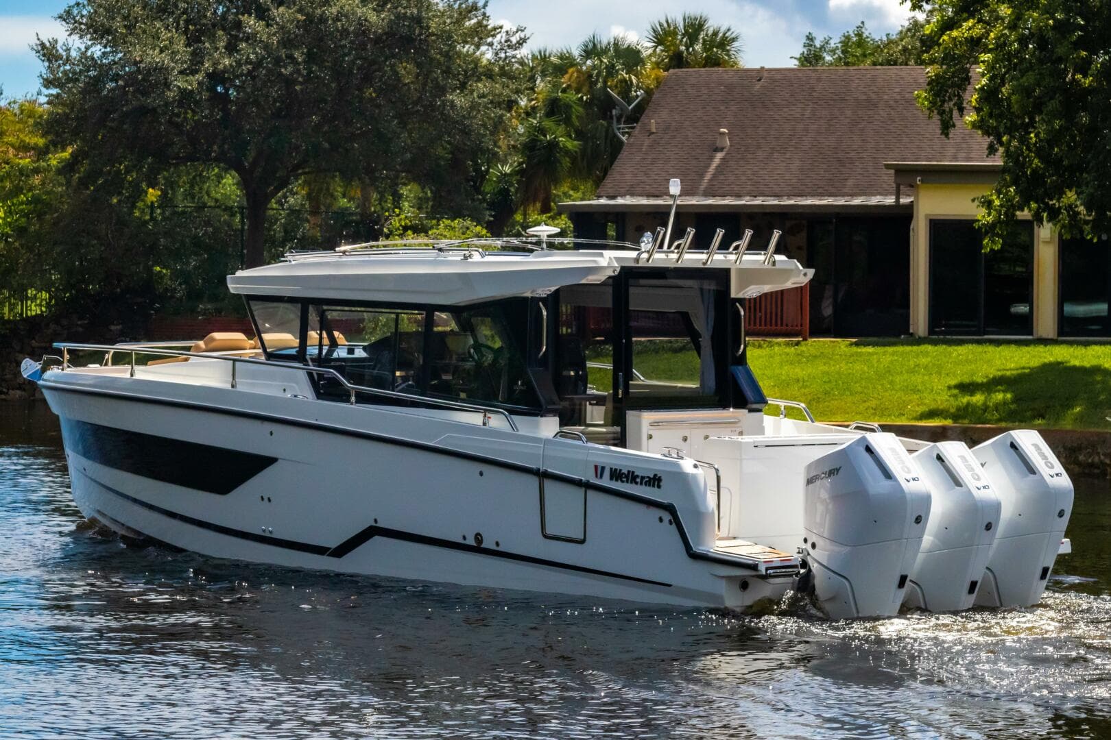 2025 Wellcraft 38 Explorer