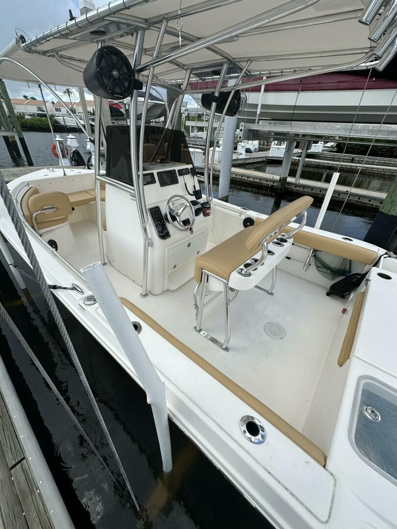 2019 Cobia 22 Center Console