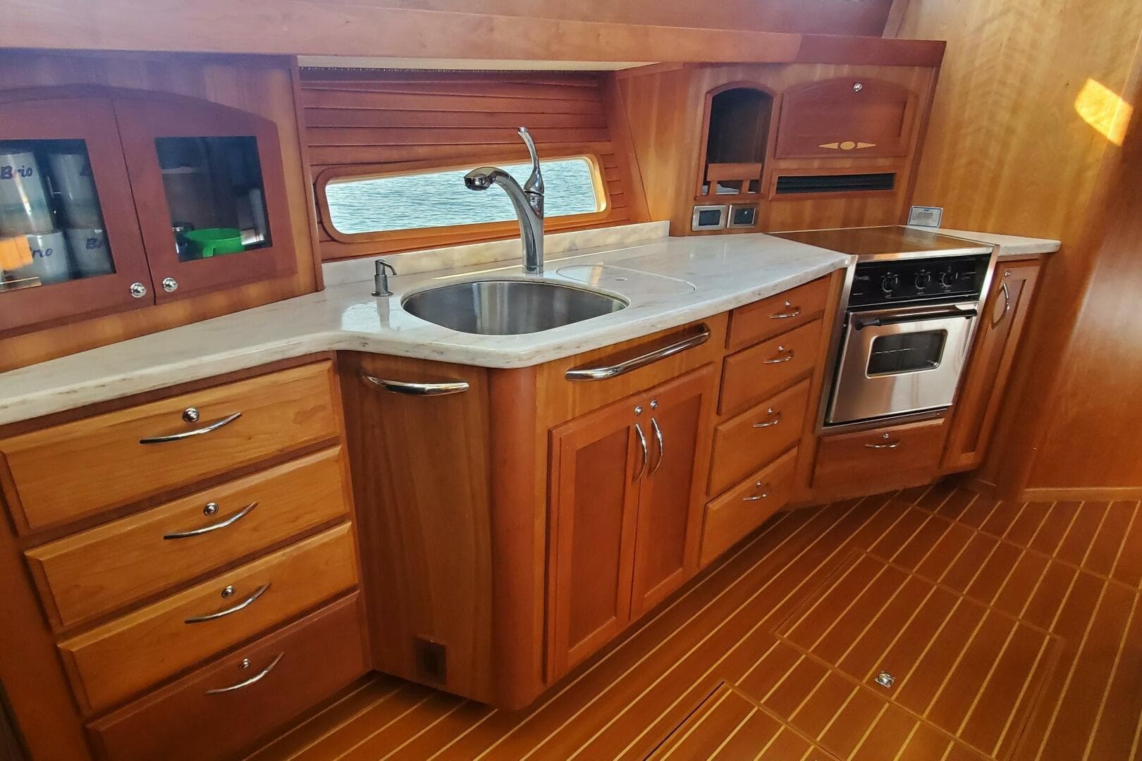 2012 Sabre 48 Salon Express