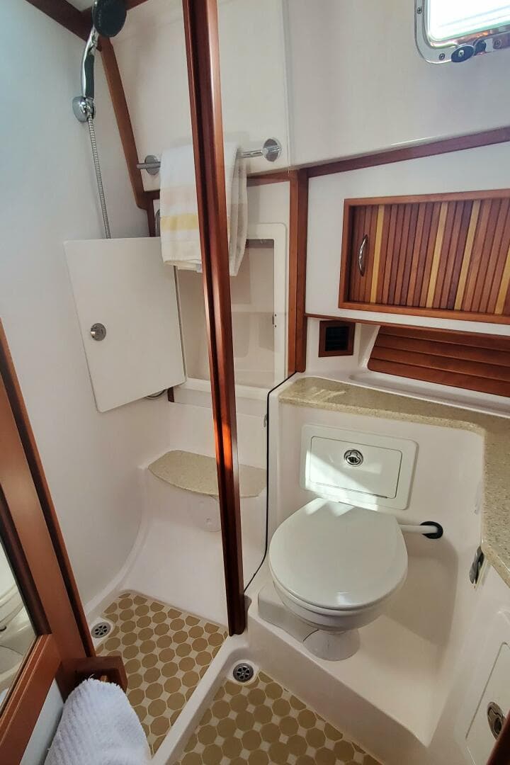 2012 Sabre 48 Salon Express
