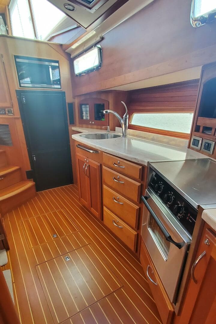 2012 Sabre 48 Salon Express