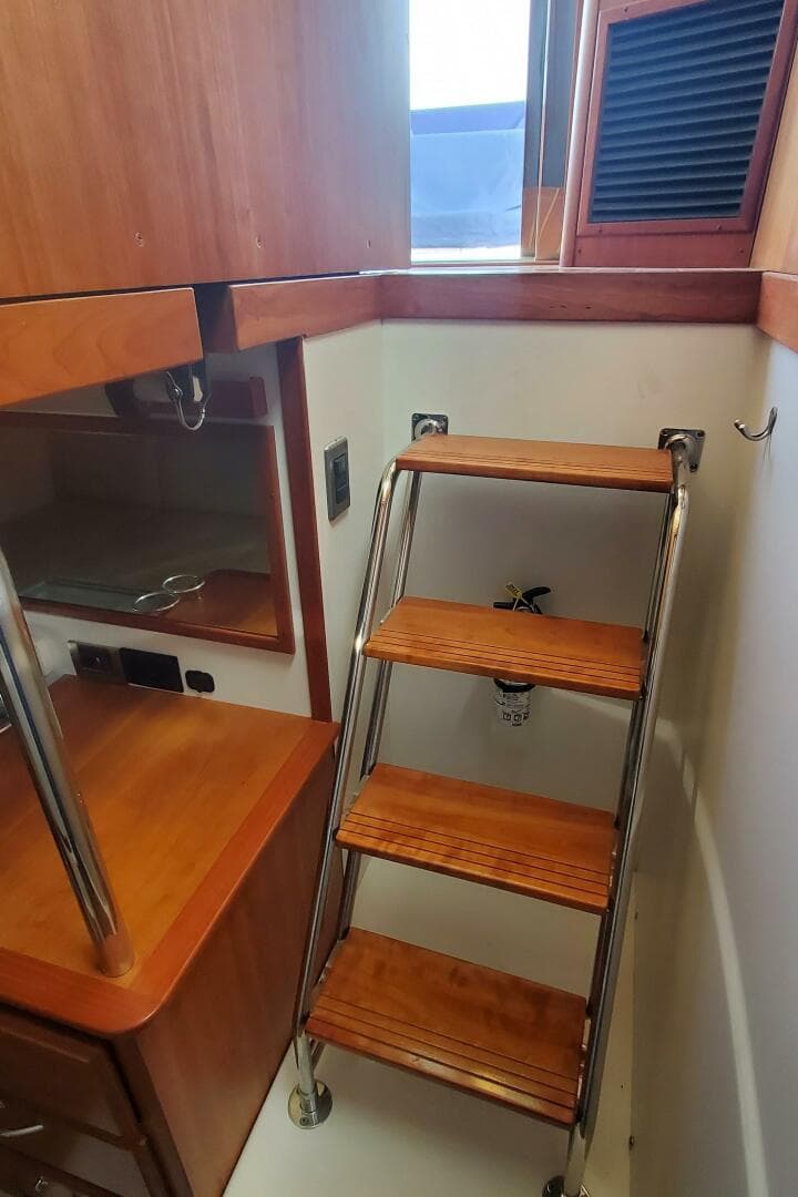 2012 Sabre 48 Salon Express