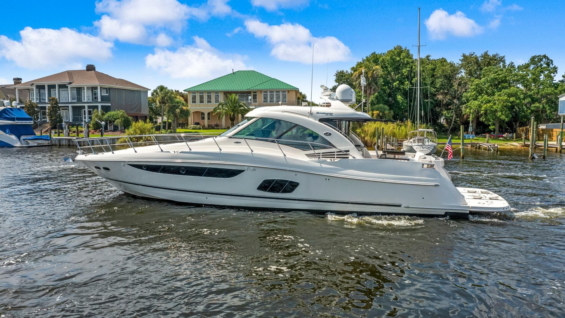 2013 Sea Ray 610 SUNDANCER