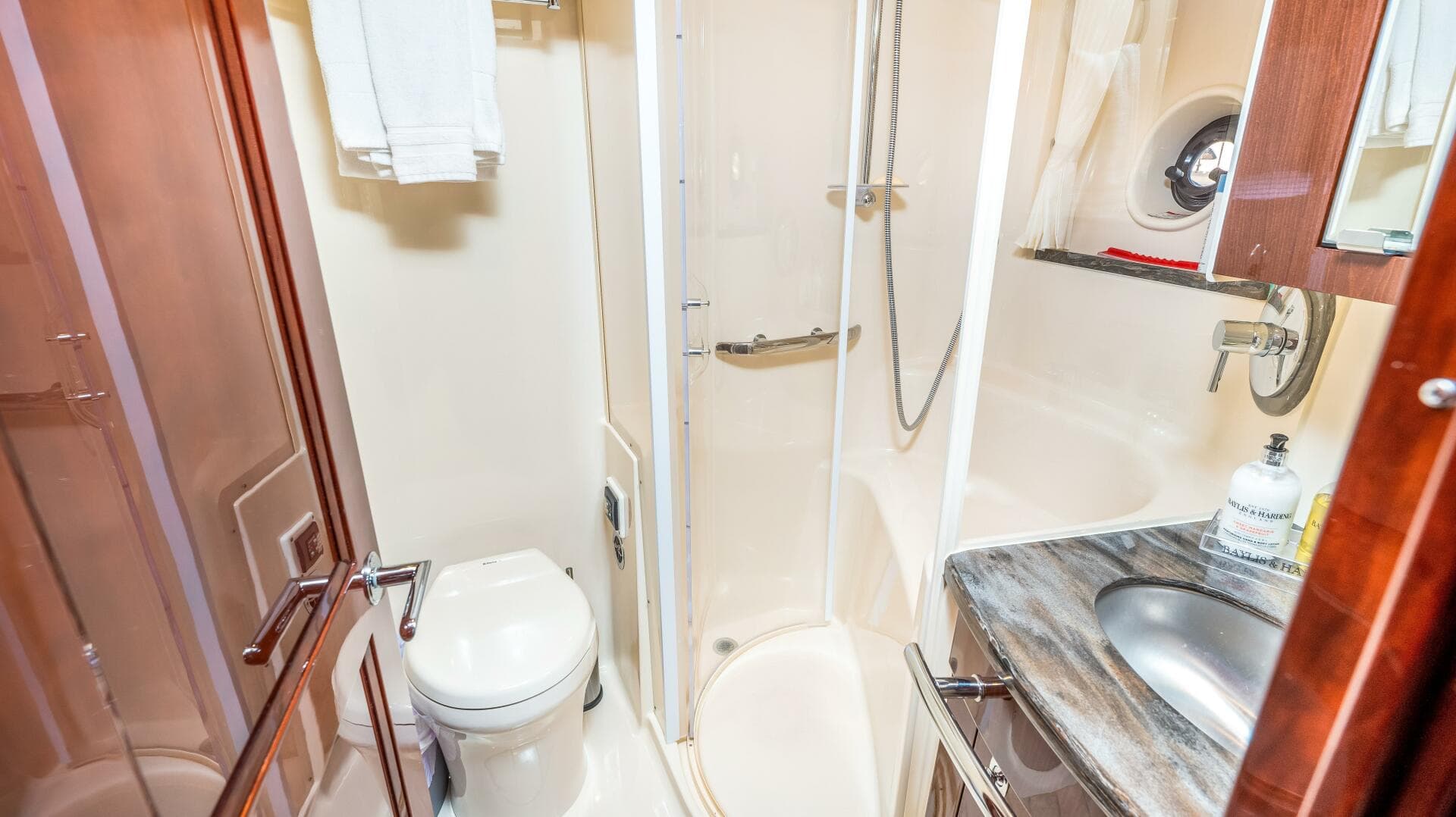 2013 Sea Ray 610 SUNDANCER